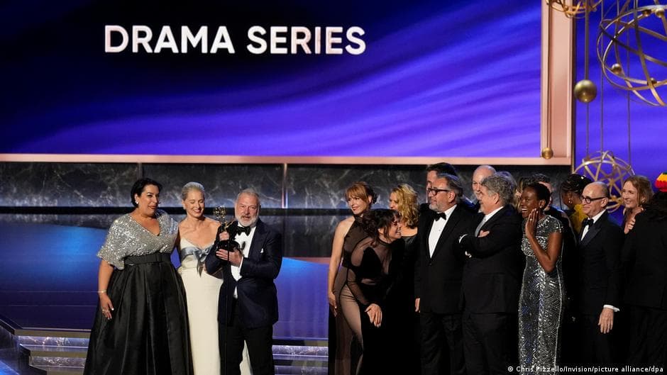 Premios Emmy: "The Pitt" y "Hacks" encabezan la lista de nominados