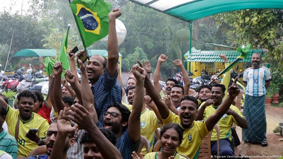 Mucho más que noventa minutos: por qué ver el Mundial en grupo es clave para la salud emocional