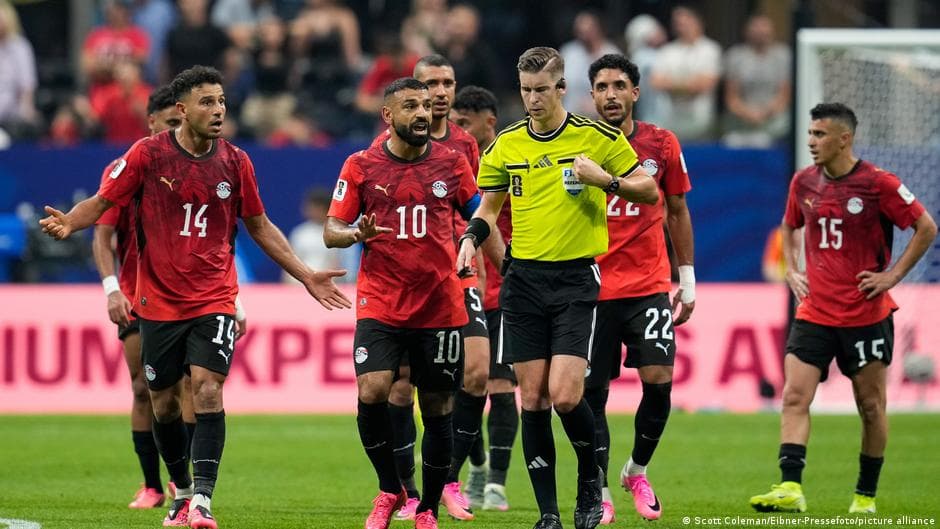 Fuerte polémica en el Mundial: el DT de Egipto denunció un presunto arreglo tras la caída ante Argentina