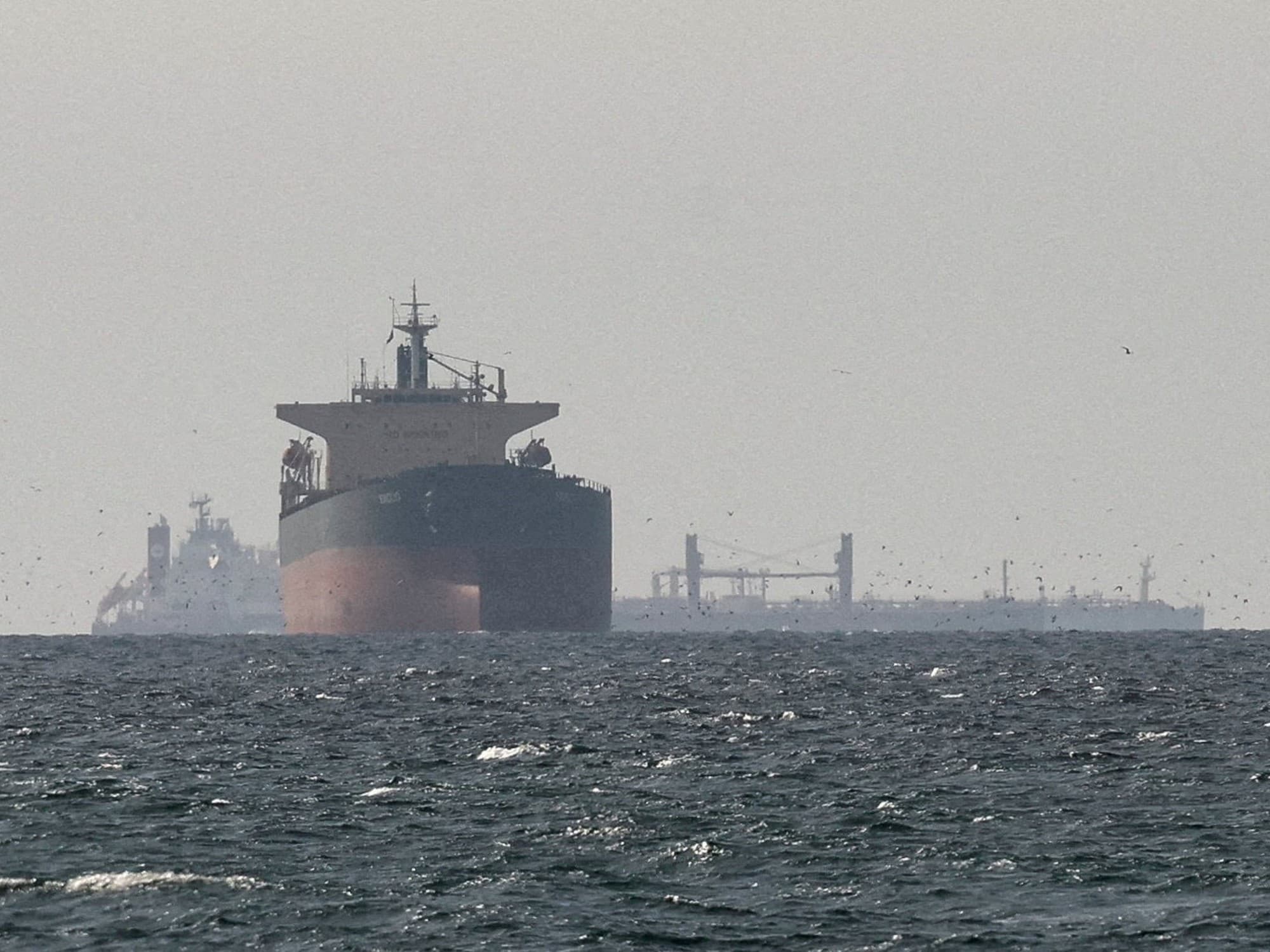 Tensión en Medio Oriente: Estados Unidos reactiva el bloqueo en el estrecho de Ormuz y bombardea Irán