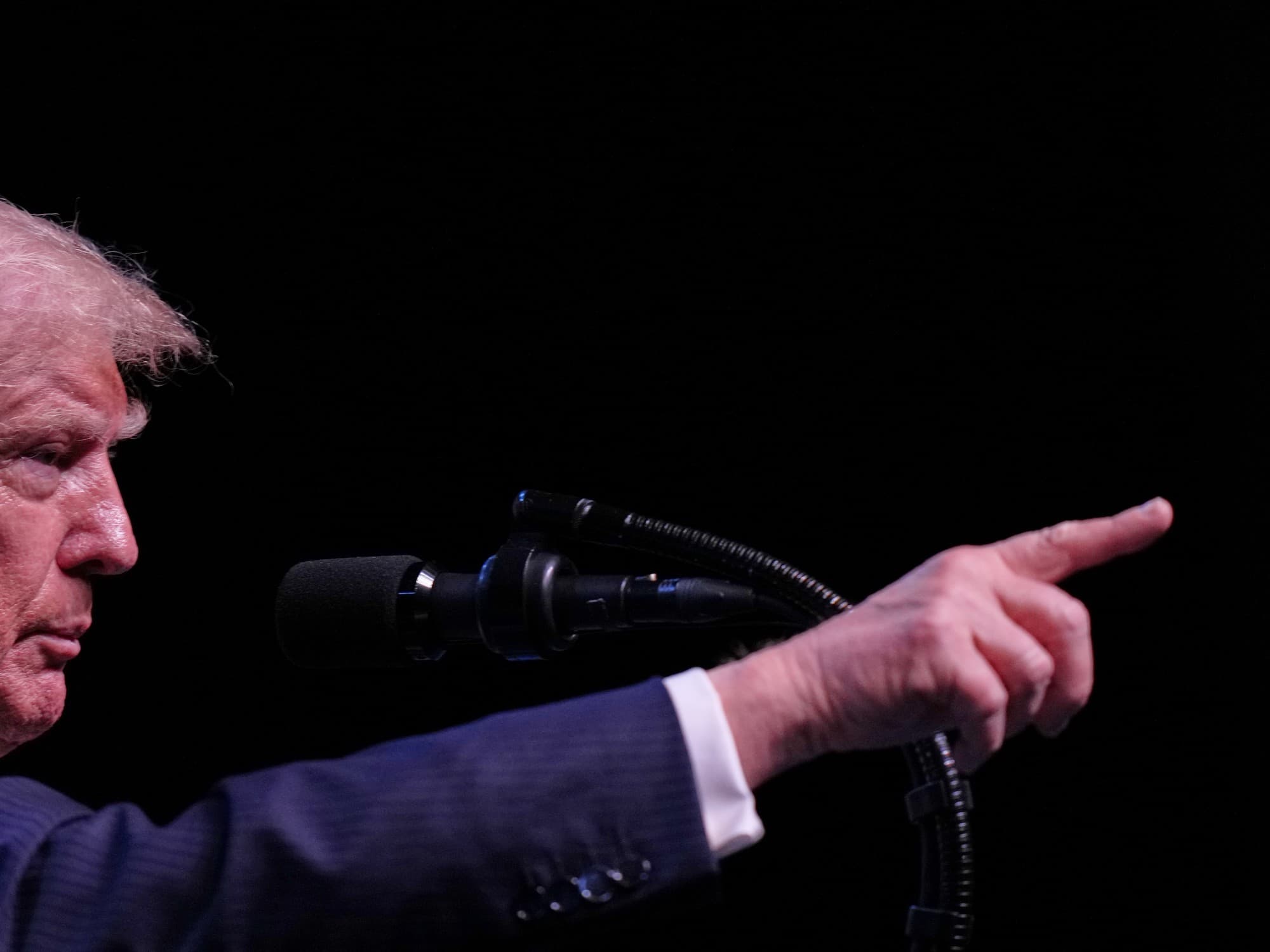 Giros inesperados y tensión: el errático paso de Donald Trump por la cumbre de la OTAN
