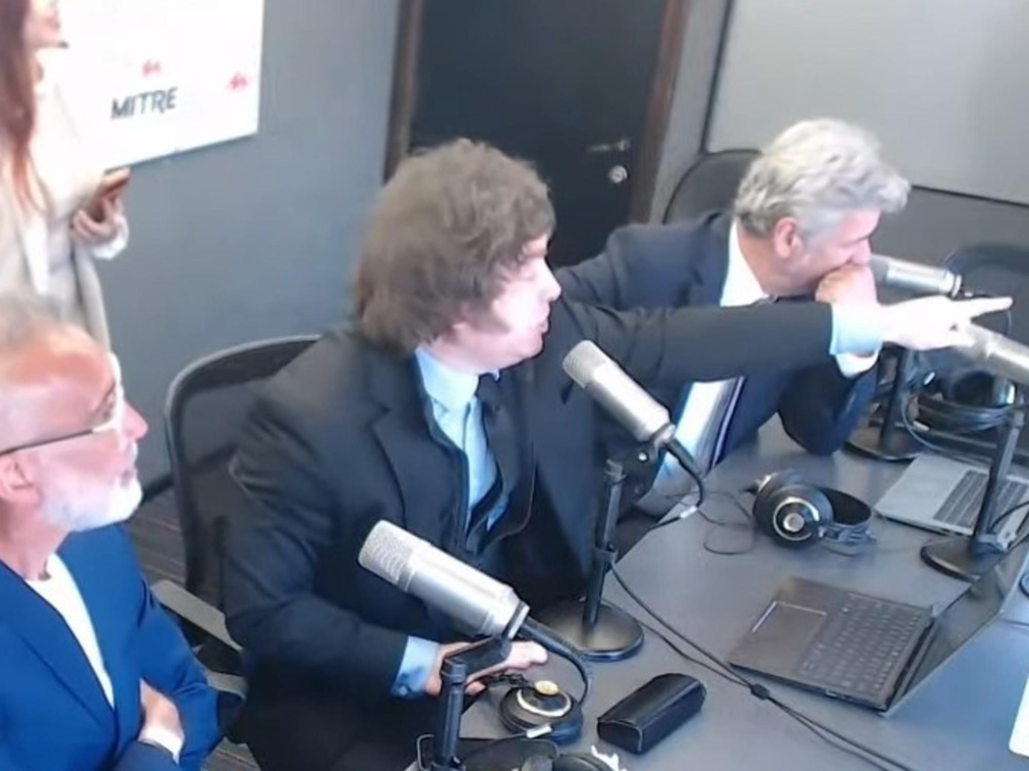 Javier Milei contra de Mendiguren: duro cruce en vivo y acusación directo a la pantalla