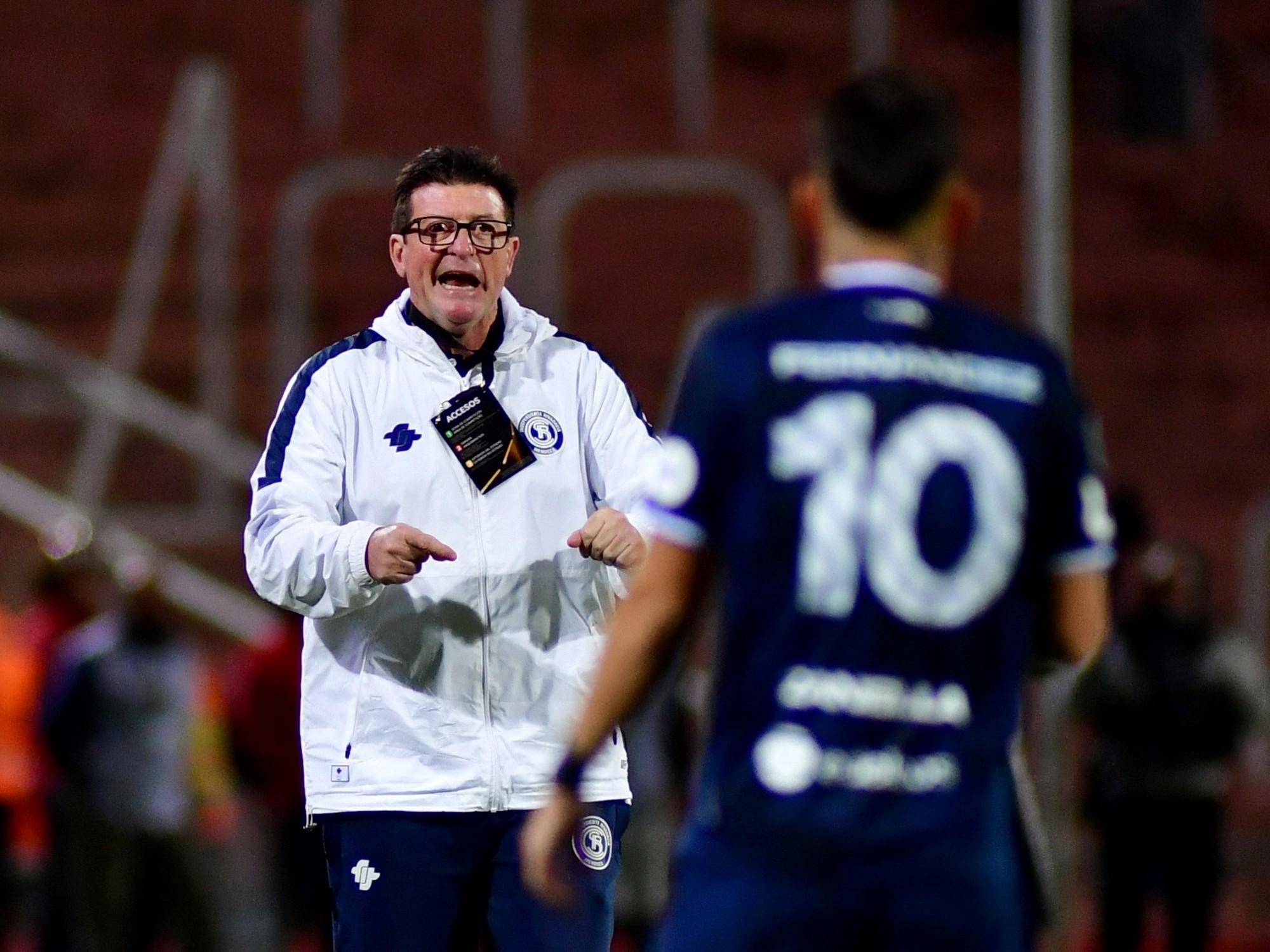 Independiente Rivadavia: quién es el extremo que llega para reemplazar a Villa