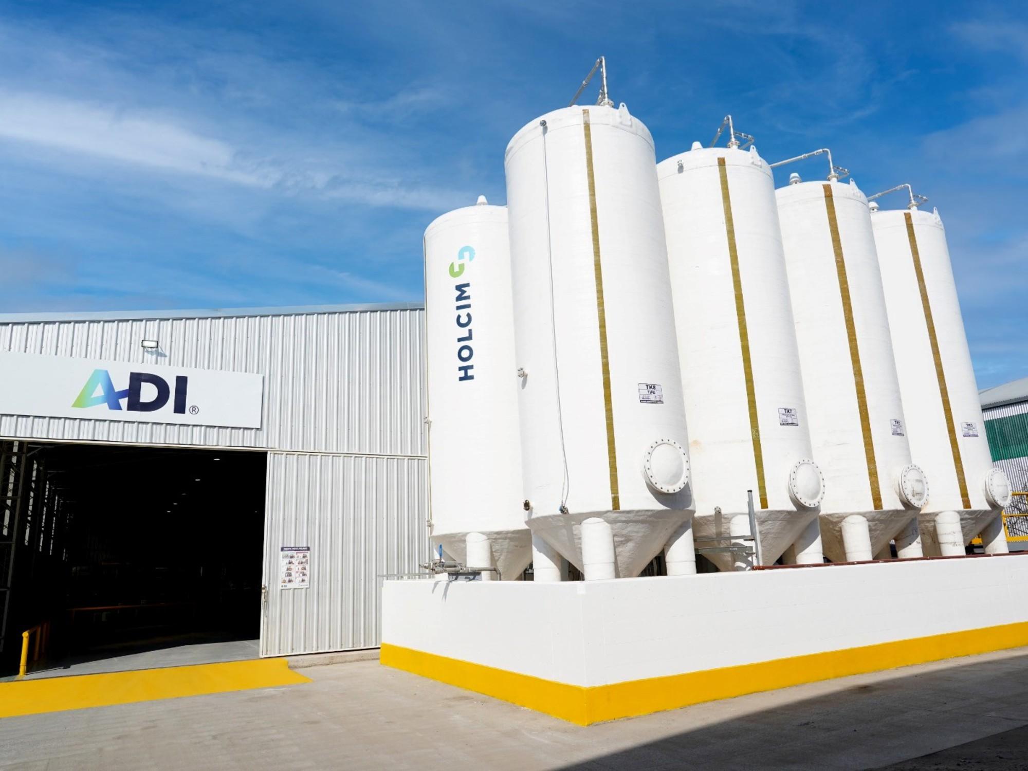 Holcim en Córdoba: la millonaria inversión de un gigante suizo para reactivar la construcción
