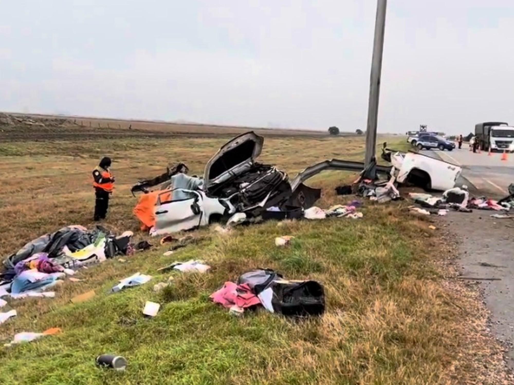 Autopista Córdoba-Rosario: choque fatal de una camioneta deja tres muertos