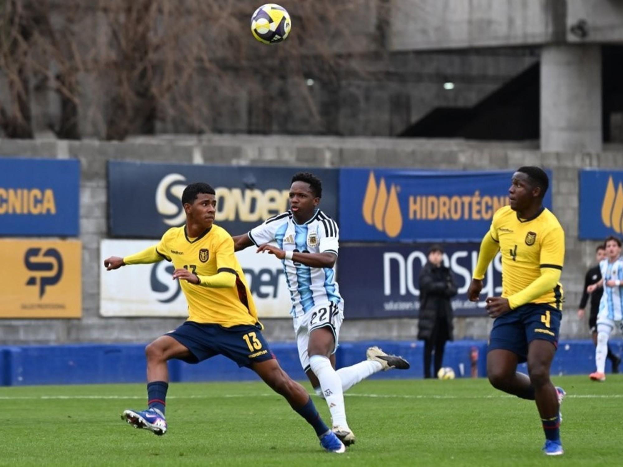 Stephen Ramos anotó en el empate de la Selección Sub 17 e ilusiona a Vélez
