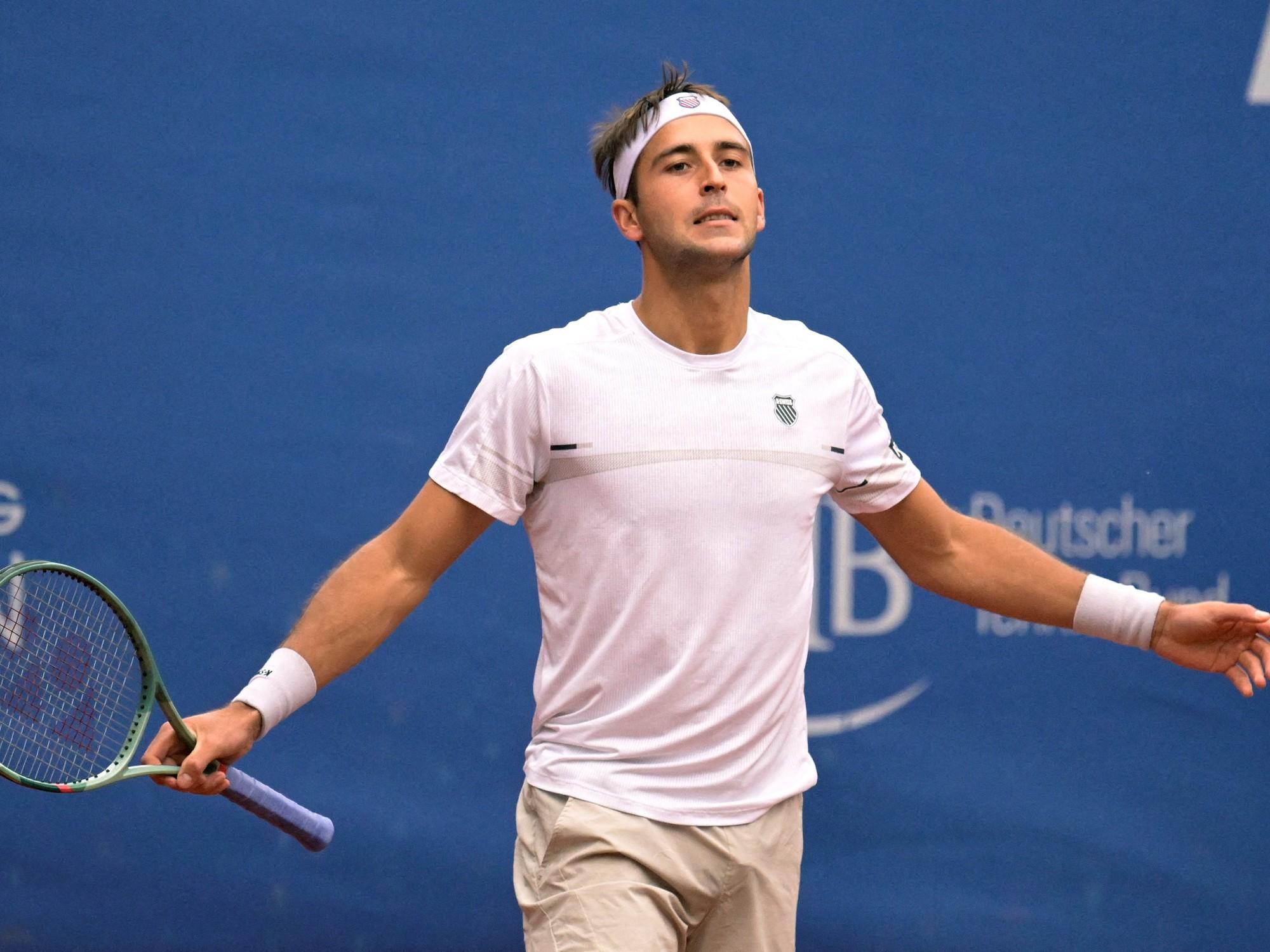 Tenis argentino en Estados Unidos: cayeron Etcheverry y Sierra en el inicio de la gira de cemento