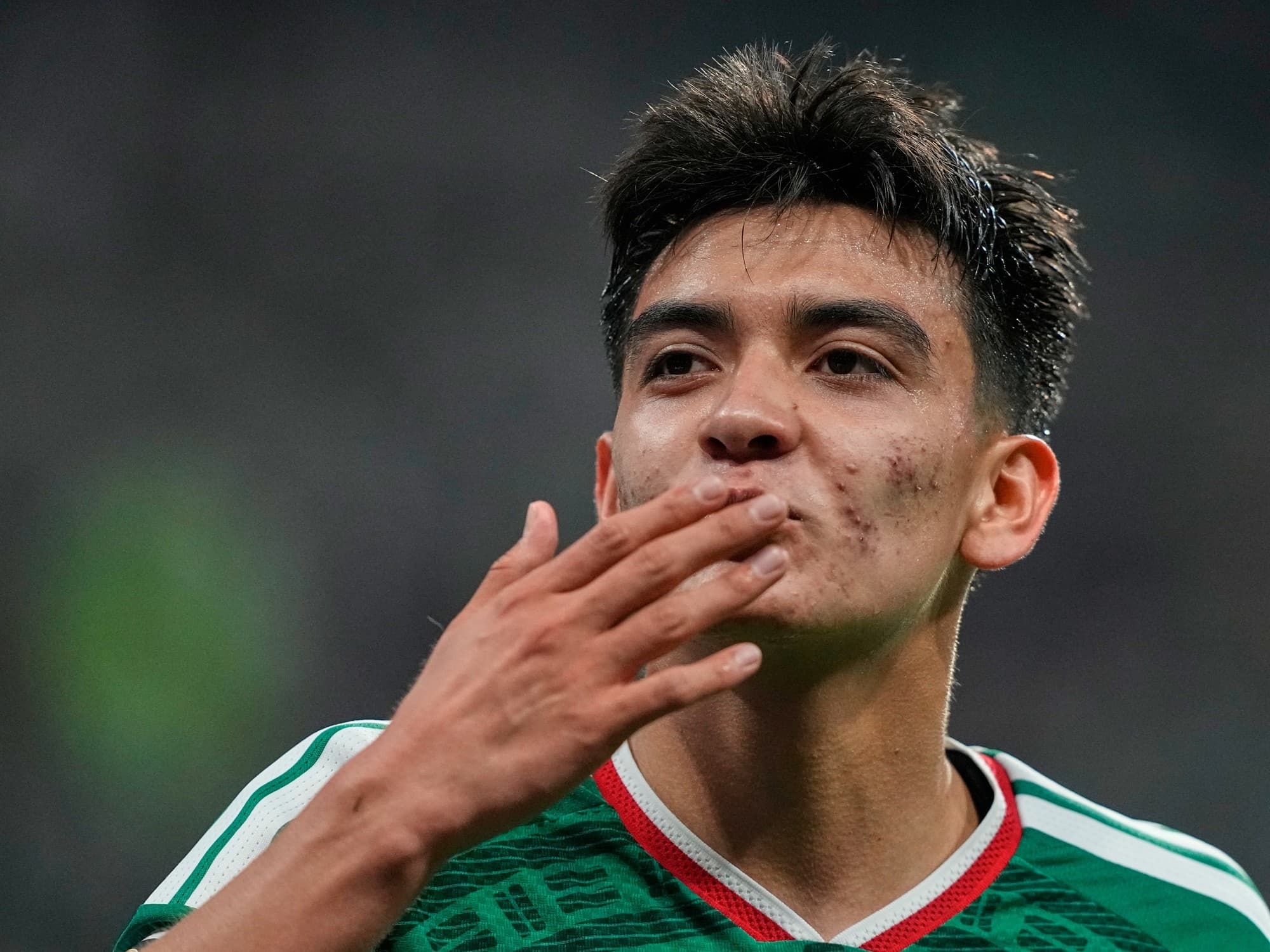 Lluvia de críticas a una estrella mexicana por un polémico festejo tras quedar afuera del Mundial