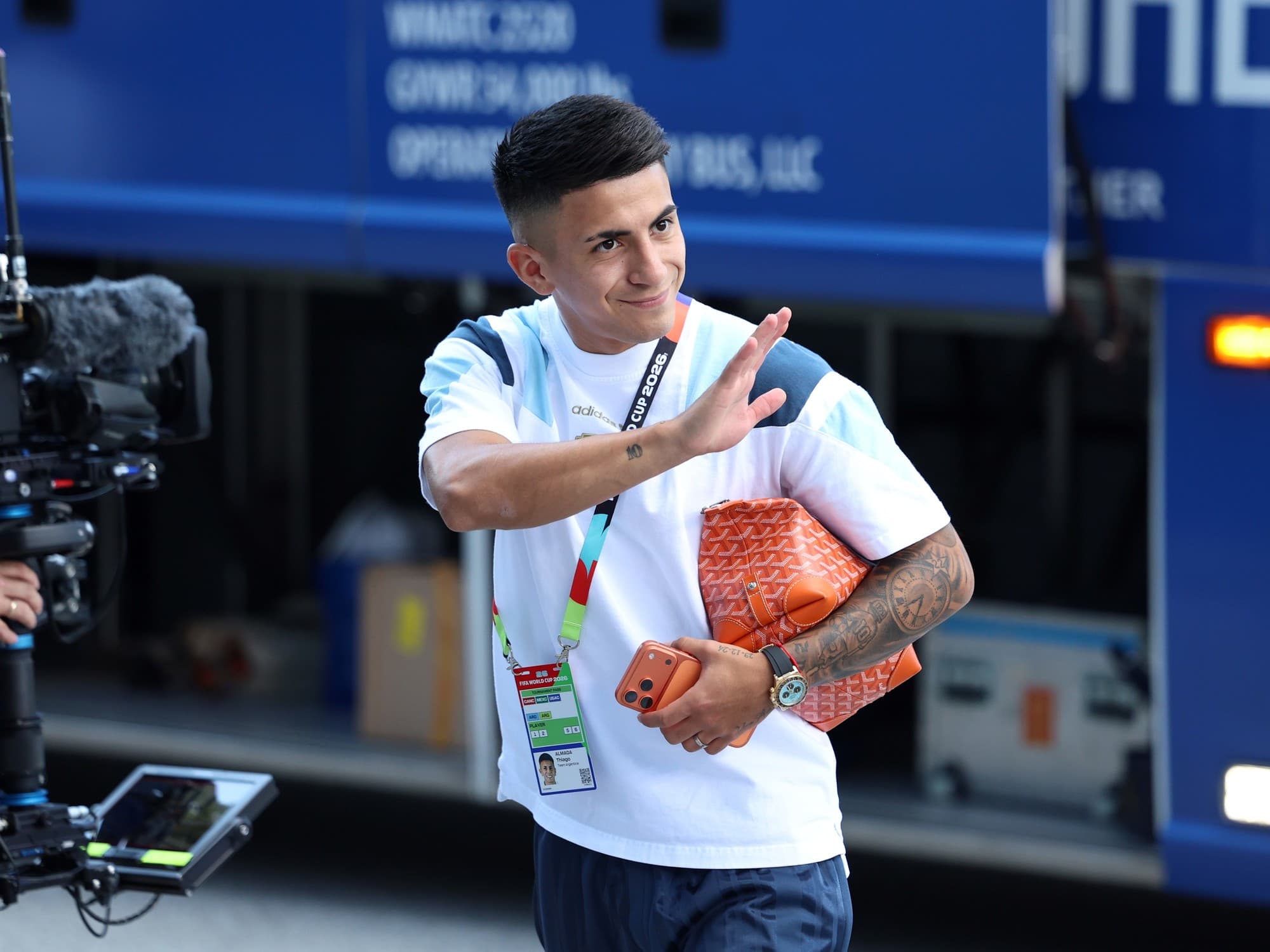 Thiago Almada: entre el fuerte interés de River y una sorpresiva suplencia en la Selección