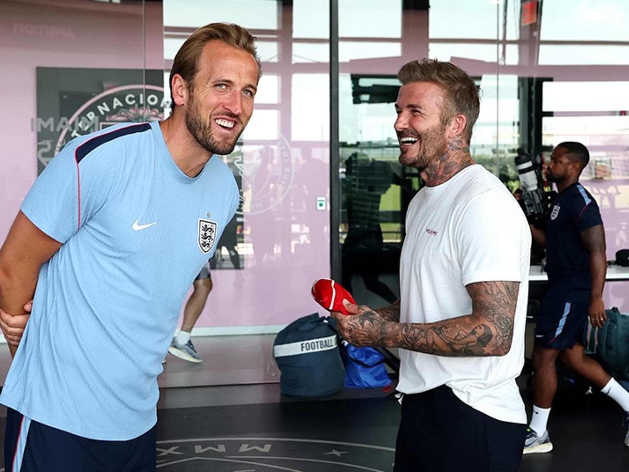 Cumbre de líderes en Inglaterra: los elogios mutuos entre Harry Kane y David Beckham antes de enfrentar a la Argentina