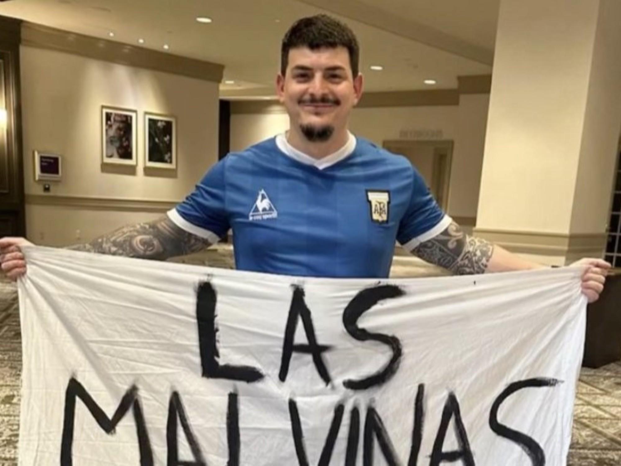 El destino de un símbolo: dónde quedó la histórica bandera de Malvinas de la Selección