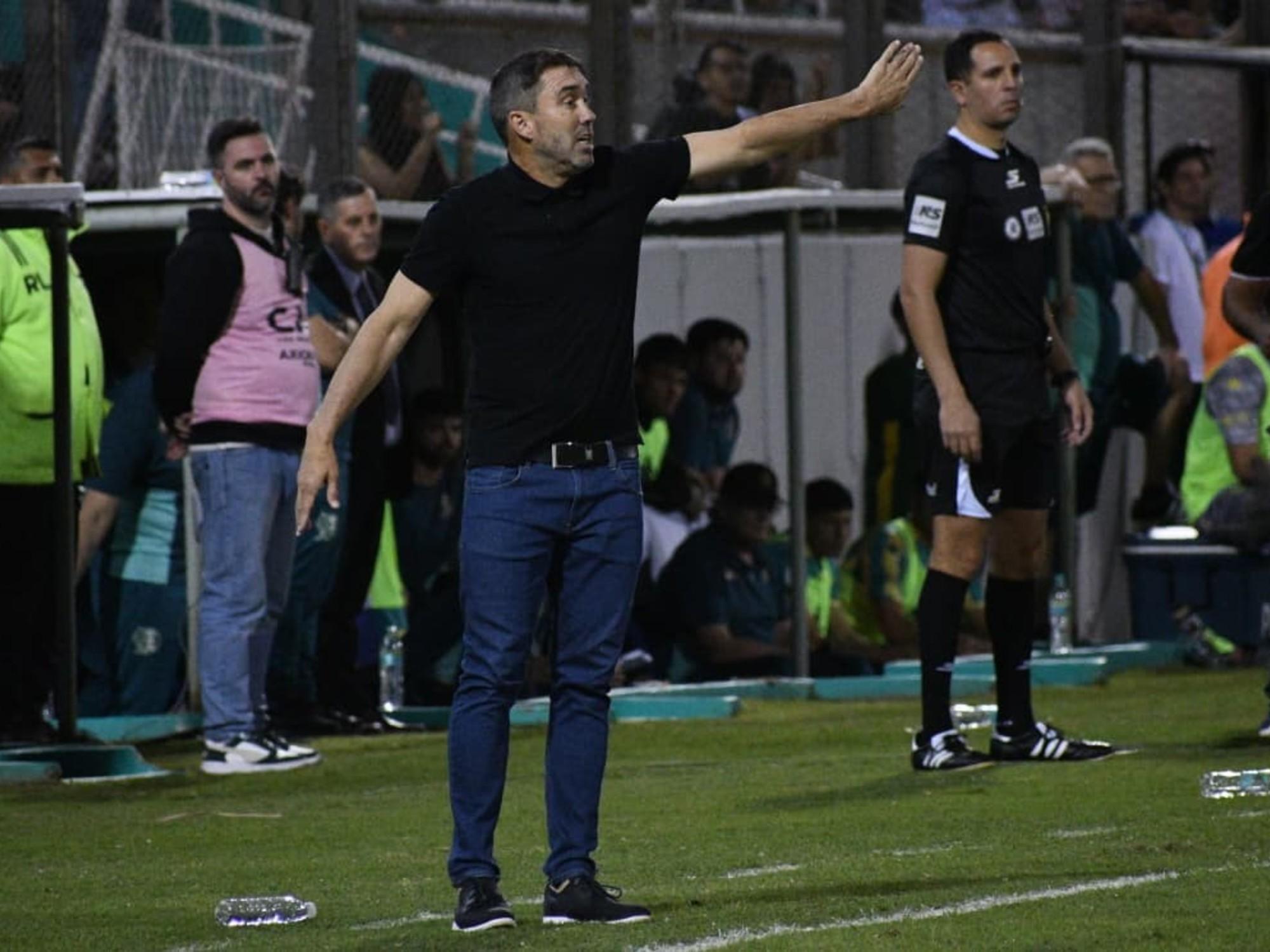 Eduardo Coudet rompió el silencio sobre los futbolistas relegados por River
