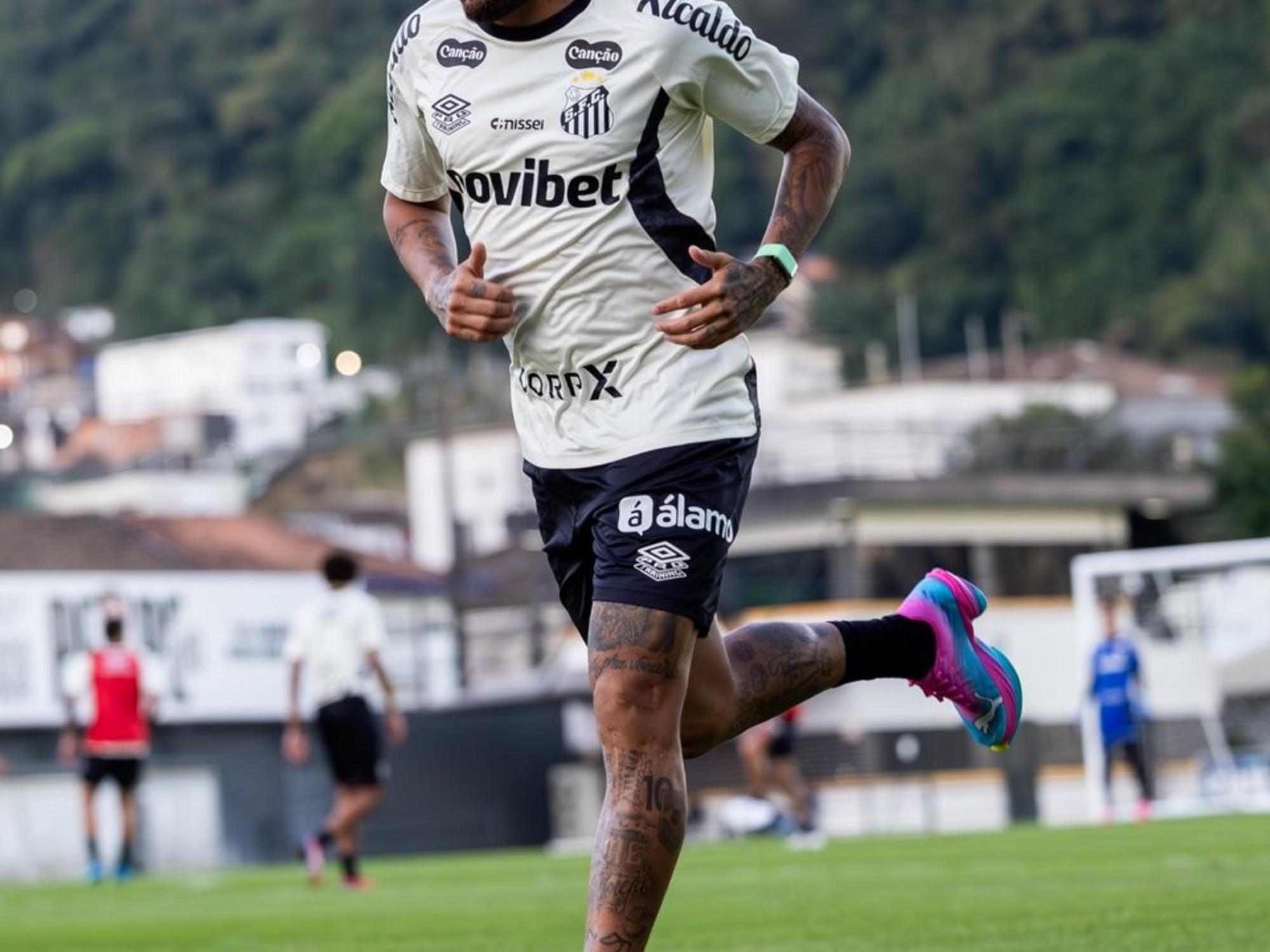 Neymar regresó a Santos: cómo fue su primer día tras el Mundial
