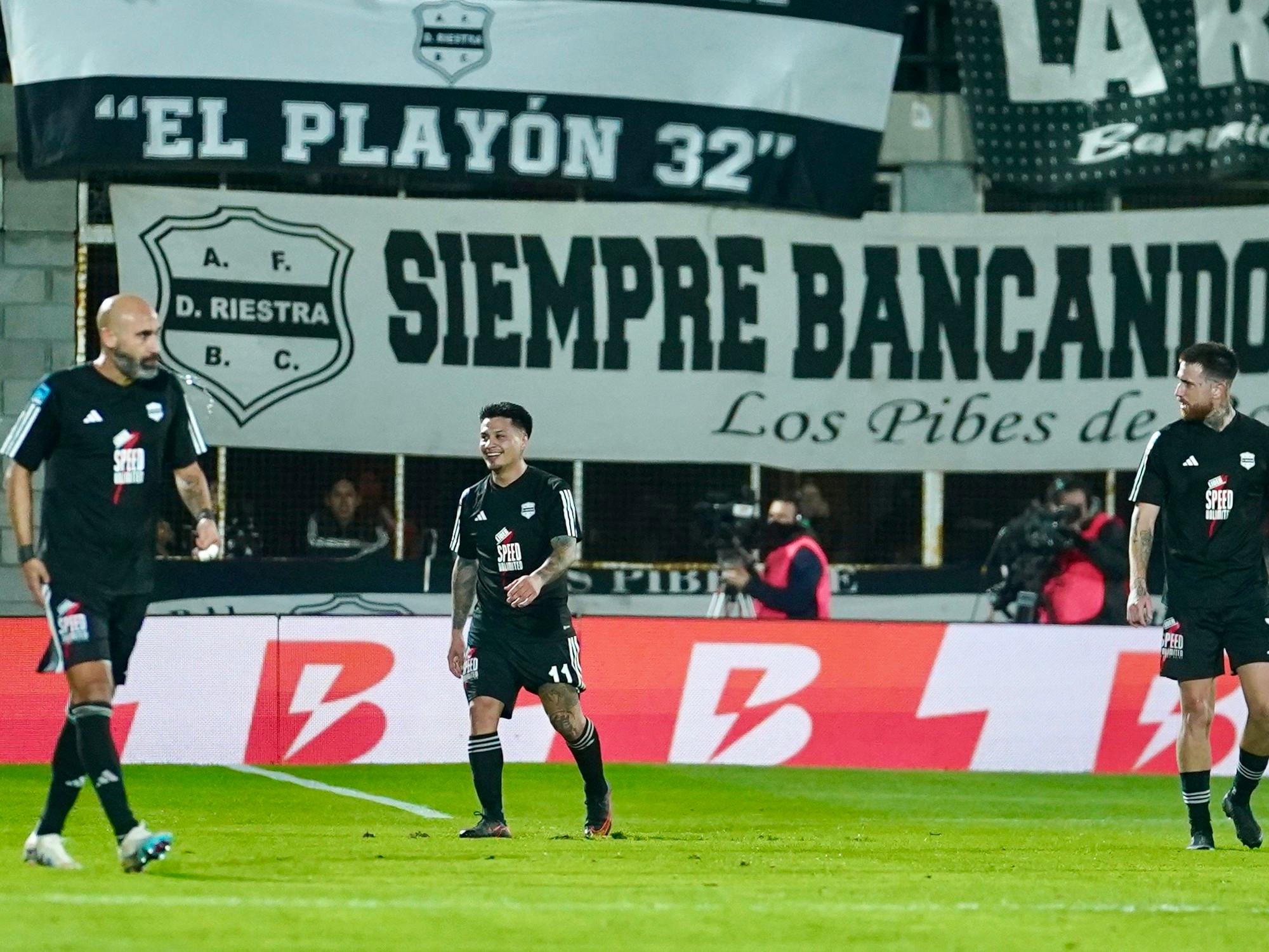 Deportivo Riestra: la racha histórica en el Guillermo Laza frente a los cinco grandes