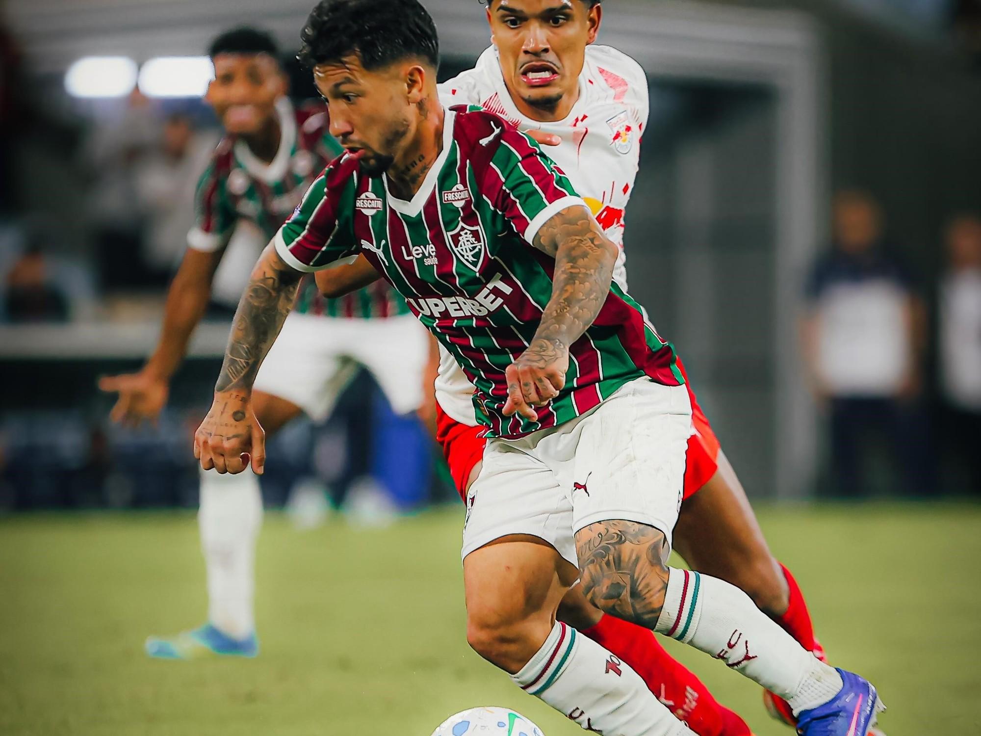 Luciano Acosta bajo la lupa en Brasil: investigan una sospechosa tarjeta amarilla