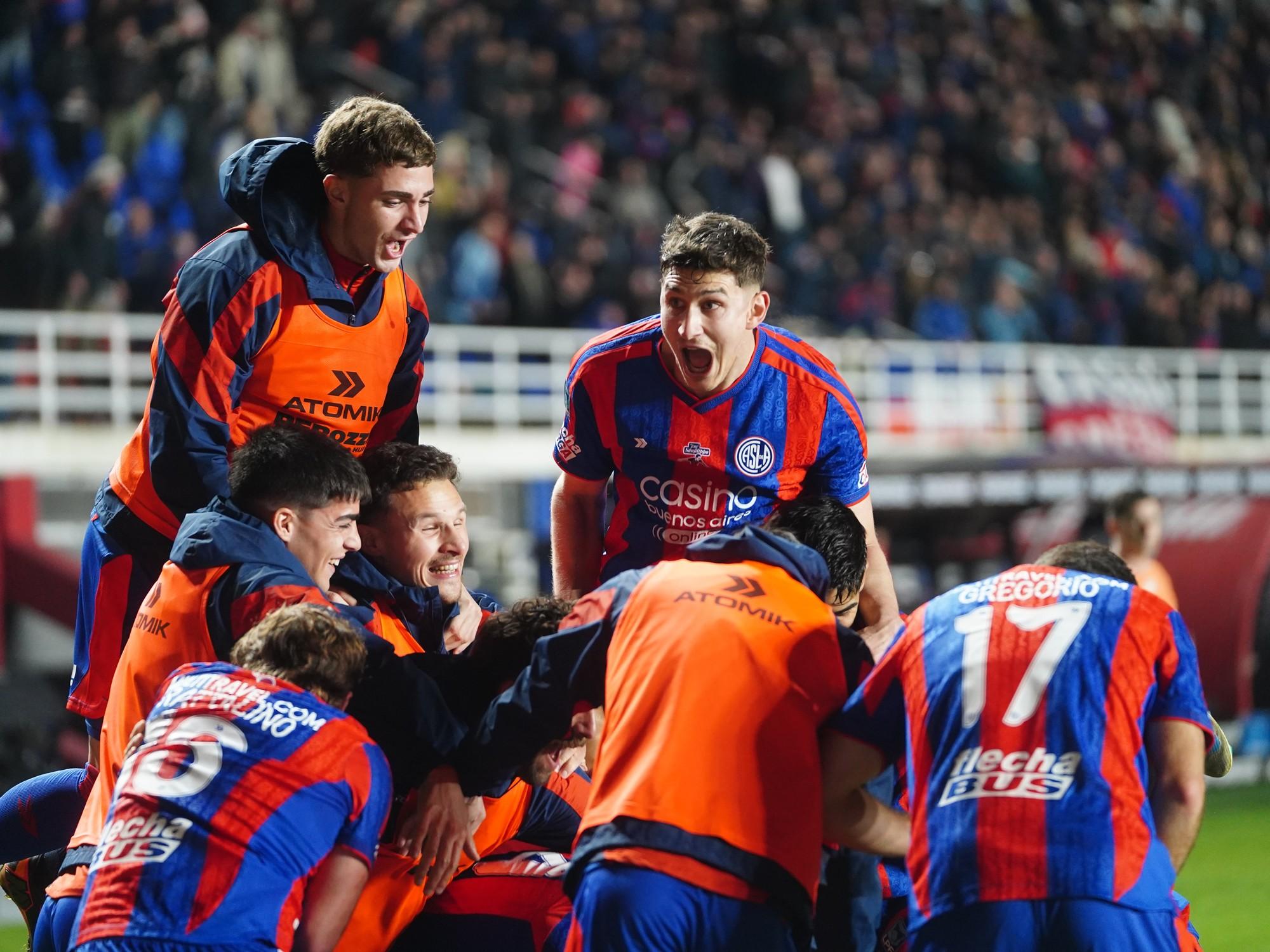 San Lorenzo le ganó a Gimnasia de Mendoza: los puntajes del equipo de Gorosito