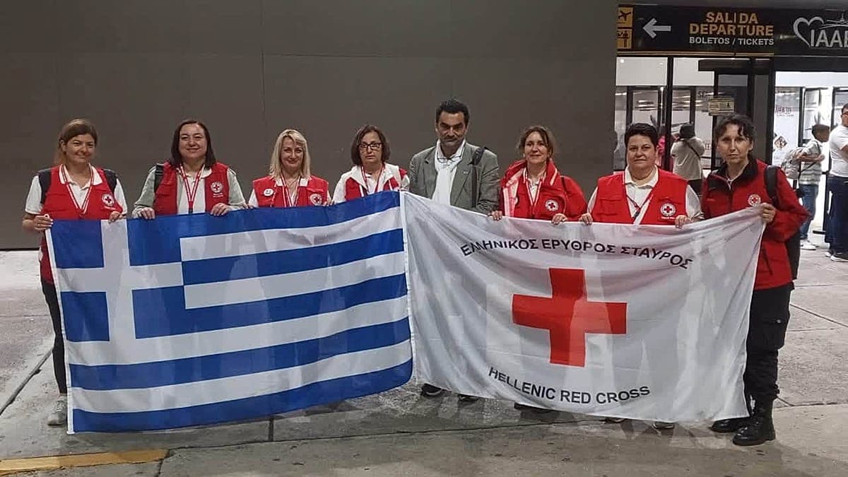 Ayuda humanitaria: arribó a Venezuela la segunda delegación de la Cruz Roja griega