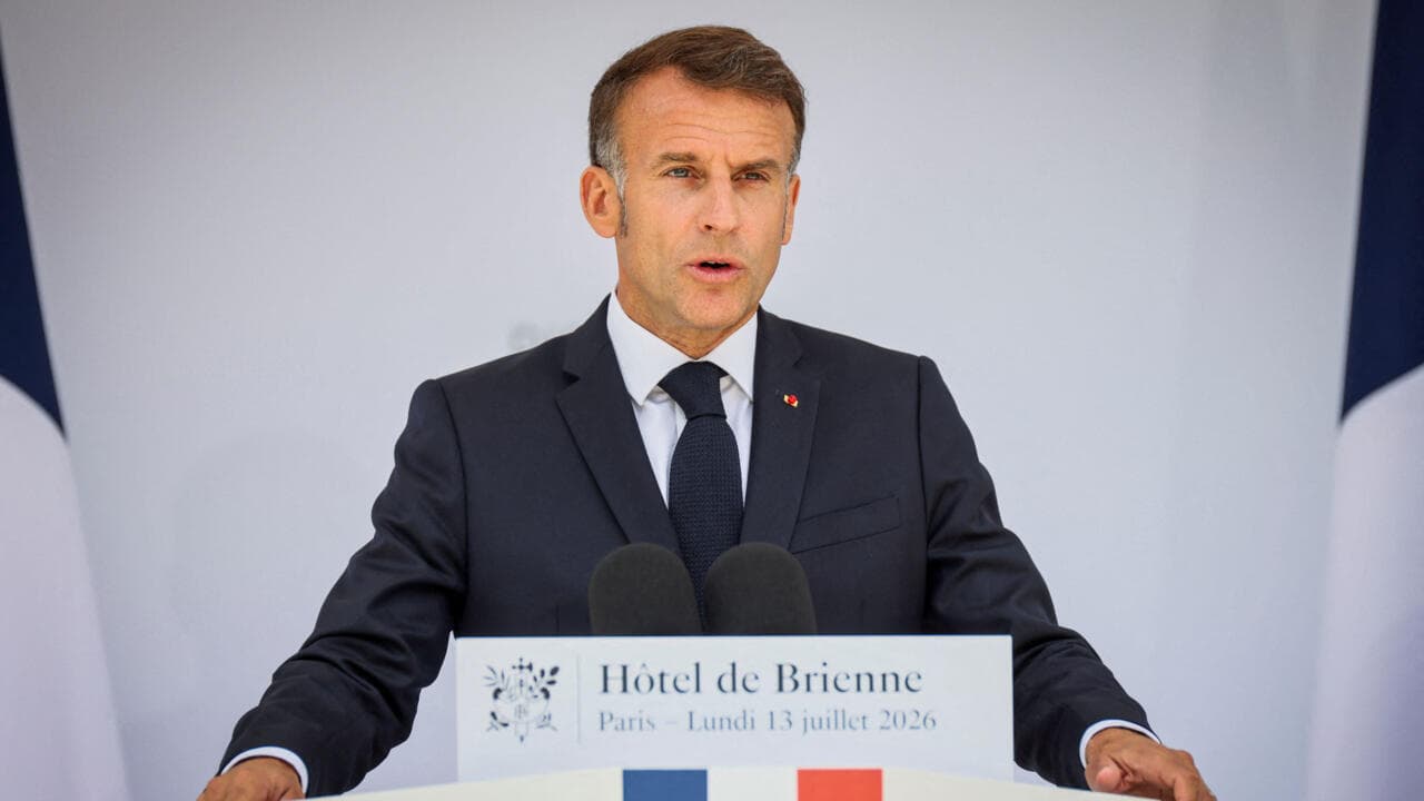 Macron defendió su gestión militar y pidió profundizar la industria de defensa europea