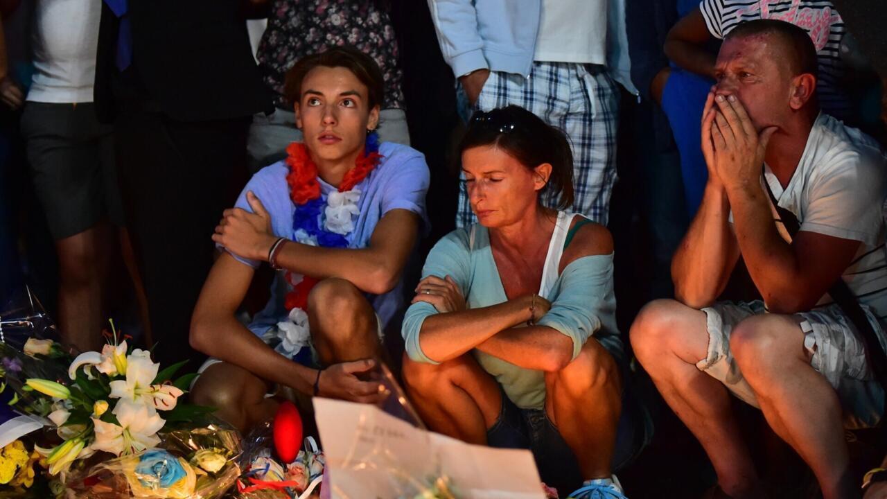 Niza a una década de la tragedia: el recuerdo de las víctimas del atentado que marcó a Francia