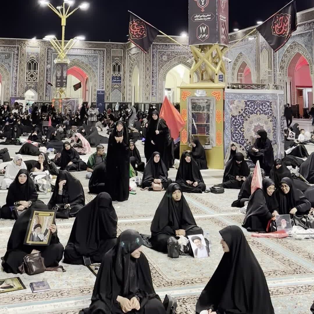 Irán despide a Alí Jamenei: miles de personas participan de la última etapa del funeral en Mashhad