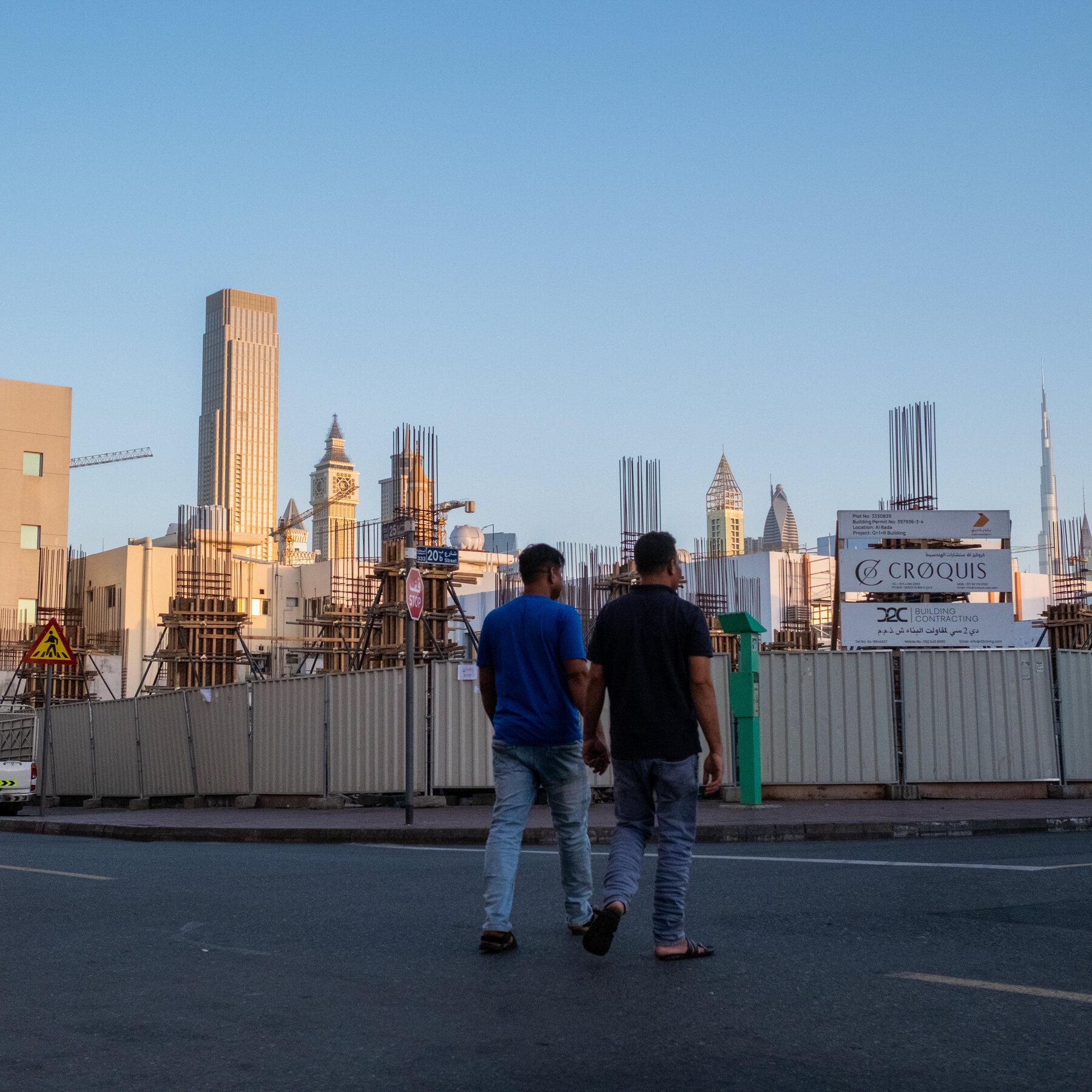 El impacto de la guerra en Medio Oriente golpea a los trabajadores migrantes en Dubái