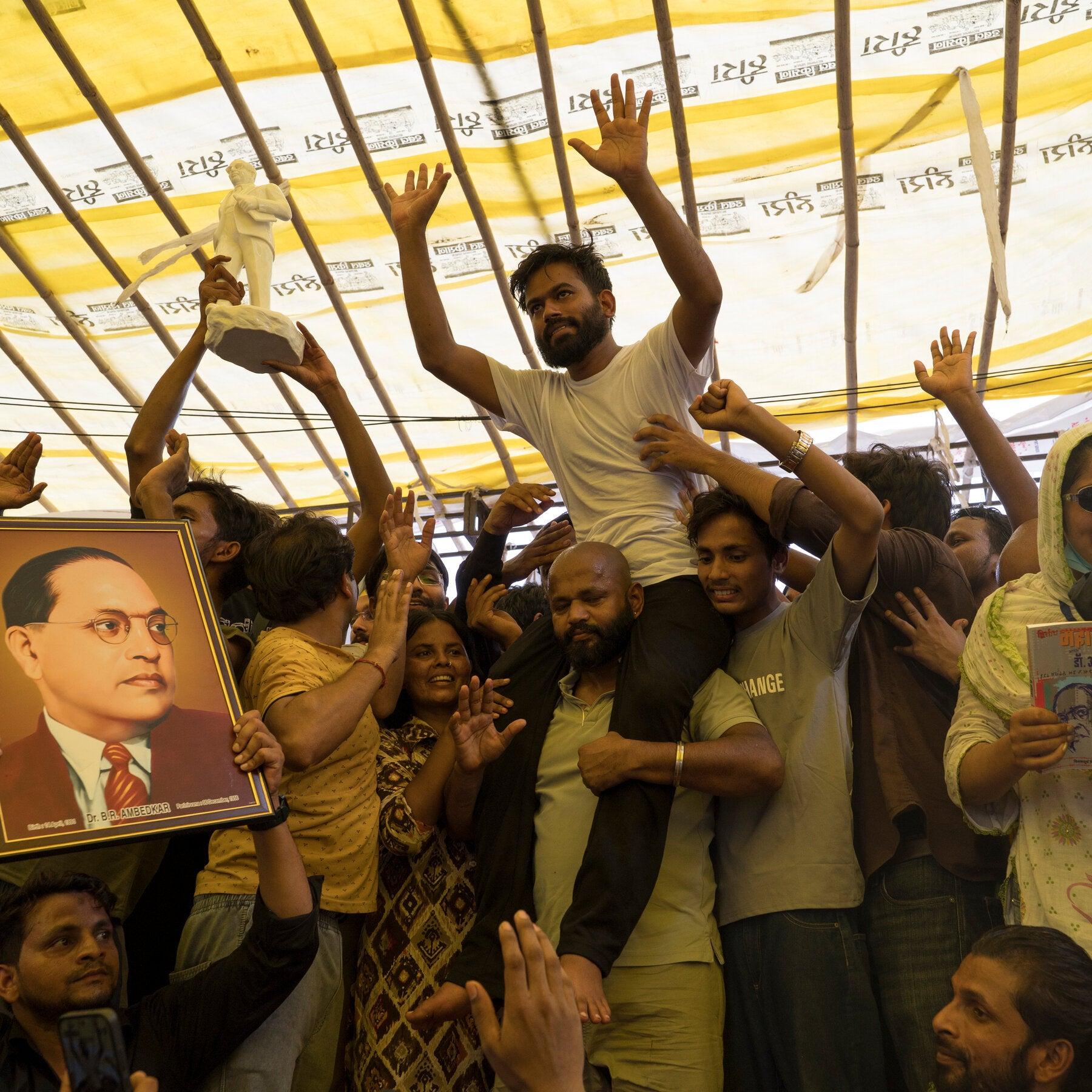 India: renunció el ministro de Educación tras la presión estudiantil