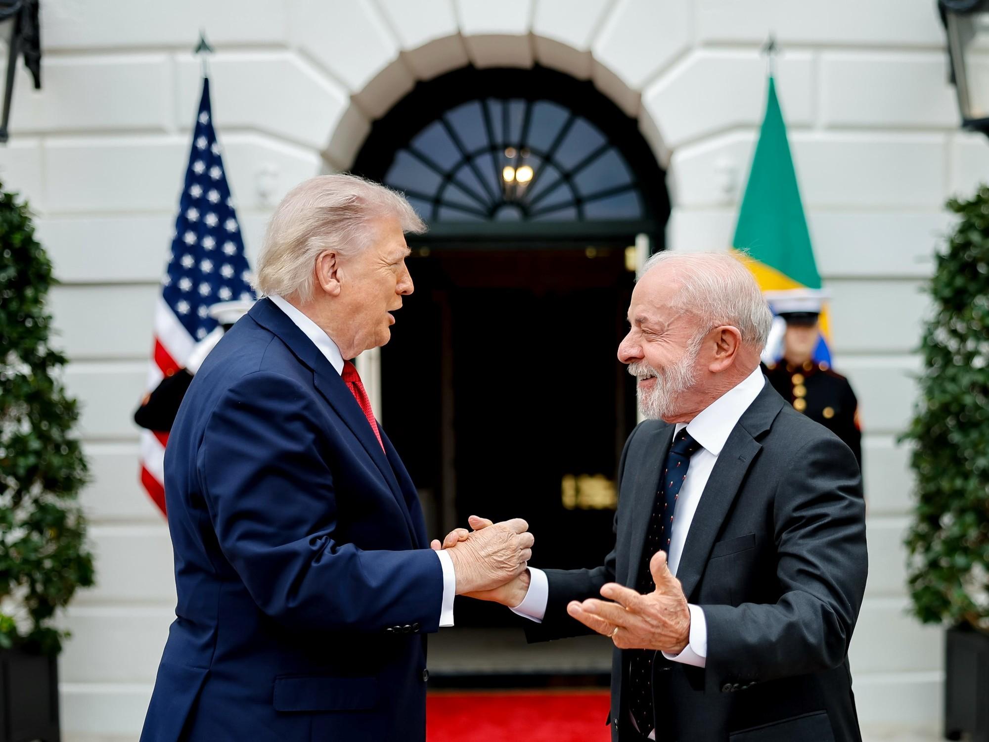 Tensión comercial: Trump le aplica un arancel del 25% a Brasil y Lula acusa a los Bolsonaro